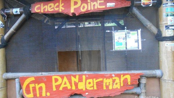 Pemandangan Mempesona dari Gunung Butak di Kota Batu Jatim