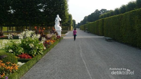 Penampakan Taman Labirin Cantik Nan Bersejarah di Jerman