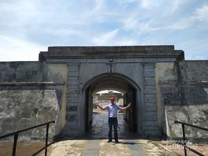 Peninggalan Inggris di Sisi Timur Pulau Sumatera