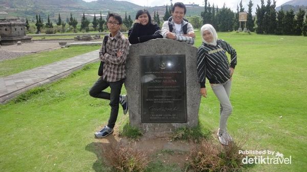 Pesona Dieng, Candi Arjuna dan Kawah Sikidang