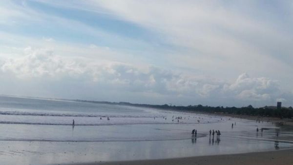 Pesona Pantai Kuta Bali yang Tidak Ada Habisnya
