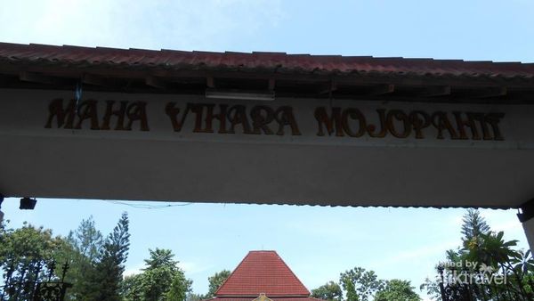 Potret Patung Buddha Tidur Asli Indonesia