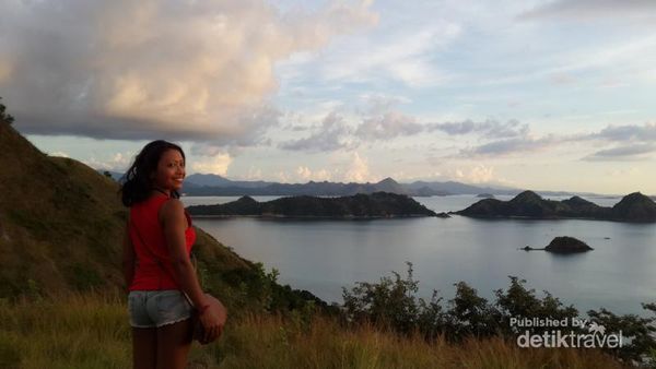 Potret Pesisir Labuan Bajo dari Ketinggian