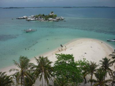 Pulau-Pulau Cantik di Negeri Laskar Pelangi