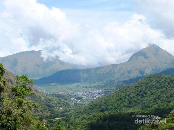 Pusuk Sembalun, Taman Wisata Indah di Kaki Gunung Rinjani