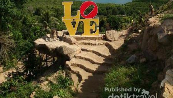 Romantisnya Bukit Cinta Karimunjawa