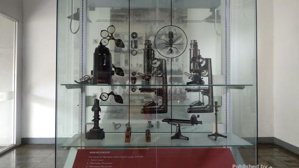 Rupa Alat Pemecah Kepala dan Peralatan Kedokteran Zaman Belanda