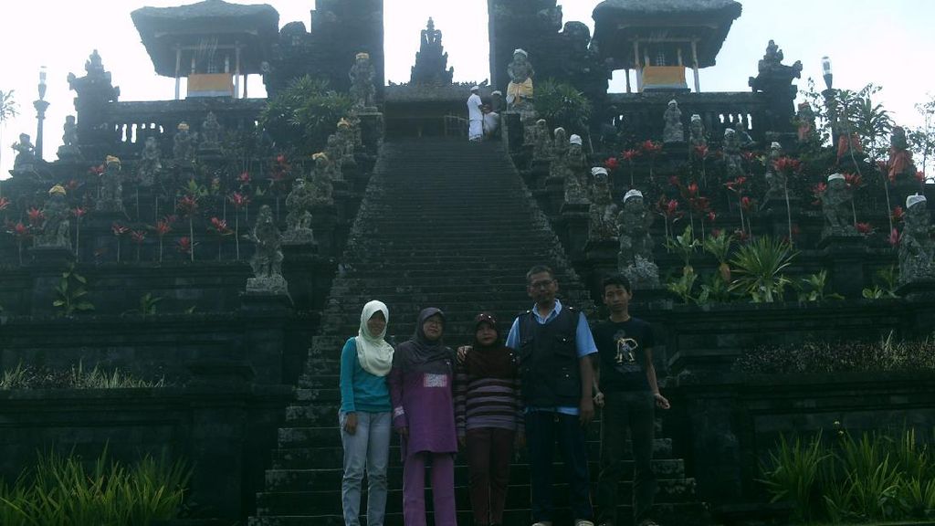 Rupa-rupa Wajah Elok Pulau Dewata Rupa-rupa Wajah Elok Pulau Dewata