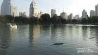 Santai Sore di Bangkok, Coba Lumphini Park