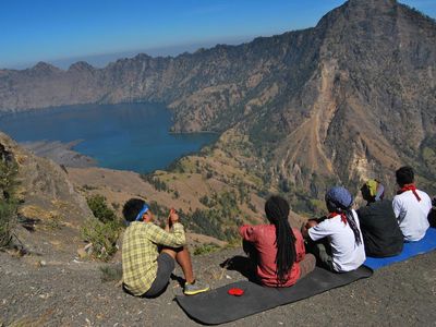 Satu Kata Untuk Gunung Rinjani, Eksotis!