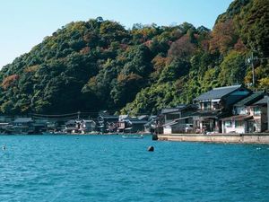 Secantik Ini Desa Nelayan di Jepang