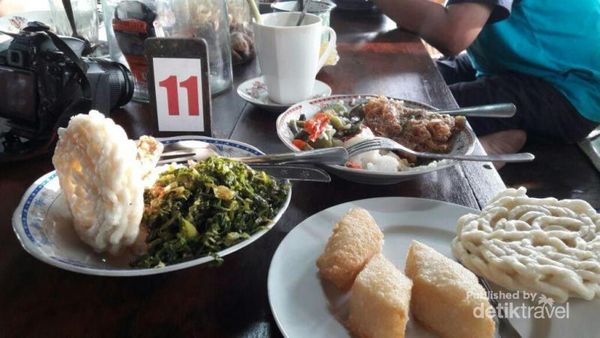 Sedang di Yogya, Belum Afdol Kalau Belum Ngopi Klotok