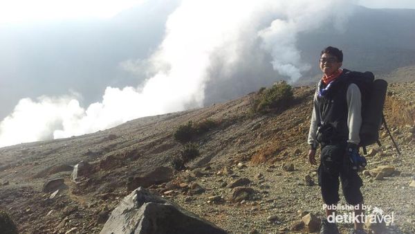 Sejuta Keindahan Gunung Papandayan