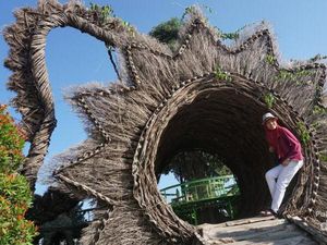 Selfie Park Taman Pule, Tempat Foto-foto Kece di Yogya