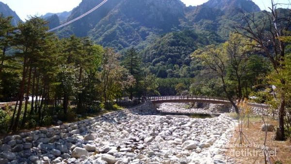 Seoraksan National Park, Pemandangan Alam Cantik di Korsel