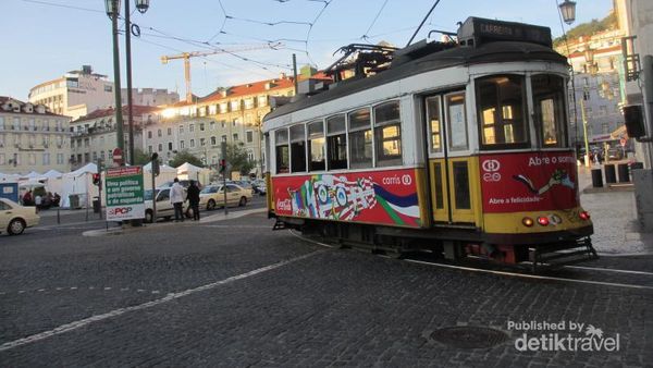Seru! Naik Trem di Lisbon, Portugal