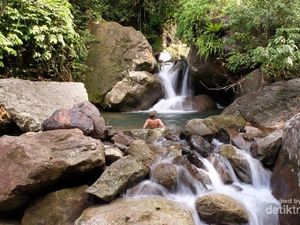 Si Perawan Cantik dari Padang