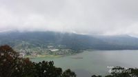 Sudah Tahu, Danau di Buleleng Bali Ini Cantik Banget!