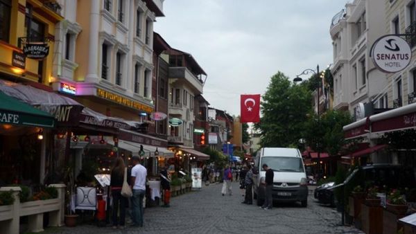 Sultanahmet, Pesona Istanbul yang Menawan Hati