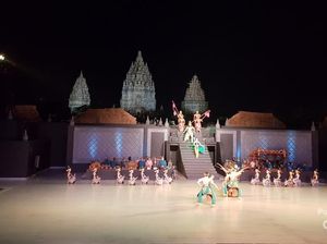 Syahdunya Sendratari Ramayana Berlatar Candi Prambanan