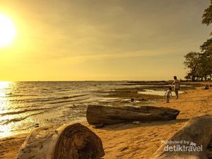 Tak Terbantahkan Bila Pantai di Maros Memang Indah