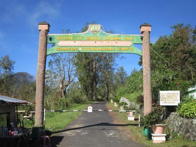 Taman Nasional Kelimutu, Tempatnya Danau 3 Warna