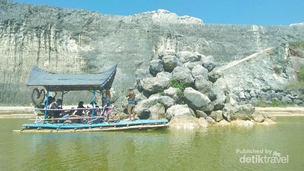 Tambang Kapur Eksotis di Madura, Bukit Jaddih