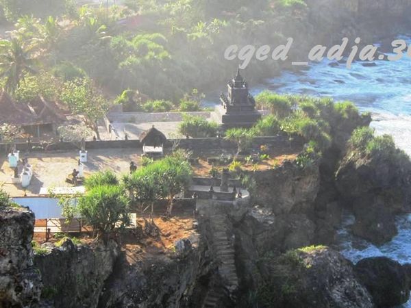 Tanah Lot Versi Jawa di Gunungkidul