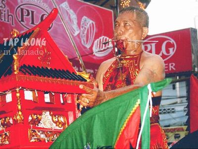 Tapikong dan Keindahan Manado