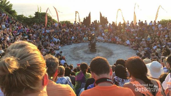 Tari Kecak, Budaya dan Alam yang Menyatu