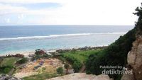 Tebing Eksotis di Pantai Pandawa, Bali