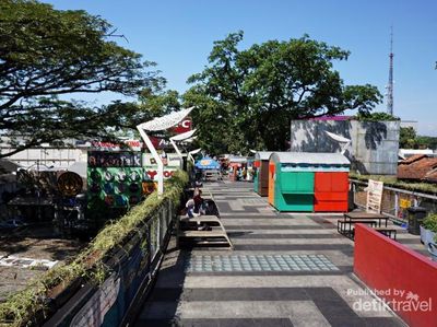 Tempat Kece di Bandung: Teras Cihampelas