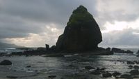 Terjang Ombak Menuju Tanjung Papuma dan Pulau Nusa Barong