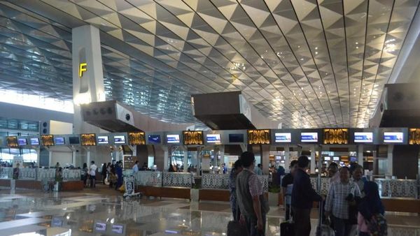 Terminal 3 Bandara Soekarno Hatta yang Keren & Asyik Buat Foto-foto