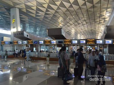 Terminal 3 Bandara Soekarno Hatta yang Keren & Asyik Buat Foto-foto