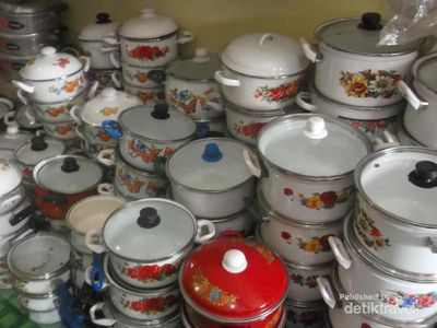 Wisata Belanja Panci Murah di Pasuruan