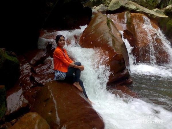 Wisata Seru di Curug Sewu Bogor