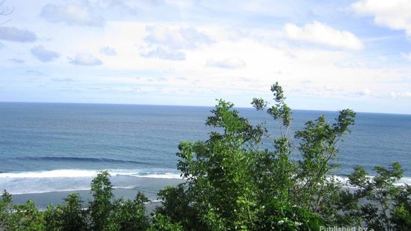 Yang Sepi di Jimbaran: Pantai Green Bowl