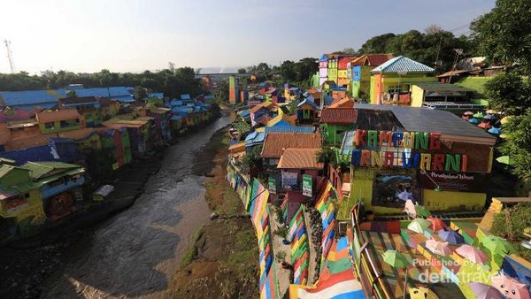 Yuk Akhir Pekan ke Kampung Warna-warni Malang