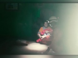 Video: Banjir Setinggi 1 Meter Rendam Kebon Pala Jaktim, 60 KK Terdampak