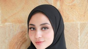 9 Kecantikan Istri Alie Syakieb Pakai Hijab, Diminta Netizen Jangan Lepas