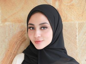 9 Kecantikan Istri Alie Syakieb Pakai Hijab, Diminta Netizen Jangan Lepas