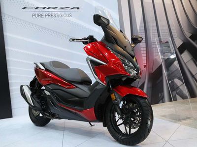 Setelah PCX 160, Honda Segarkan Forza 250, Ini Tampilan Barunya