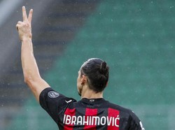 AC Milan Vs Crotone: Isyarat Ibrahimovic Minta Kontrak Baru?