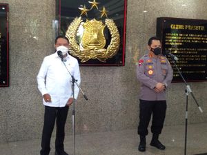 Kapolri-Menpora Bertemu Bahas Pembukaan Kegiatan Kepemudaan-Olahraga