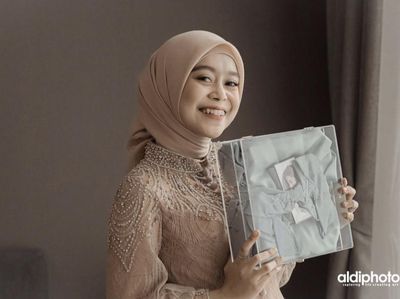 8 Gaya Lesti Kejora Saat Jadi Bridesmaid Ali Syakieb dan Margin Wieheerm