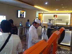 Eks Ketum FPI Penuhi Panggilan Polri Sebagai Tersangka Kerumunan Petamburan