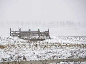 Badai Salju Langka Melanda Yunani, 3 Orang Tewas