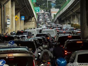 Tekan Jumlah Kendaraan, Mestinya DKI Persulit Kepemilikan Mobil, Bukan Batasi Usianya Tekan Jumlah Kendaraan, Mestinya DKI Persulit Kepemilikan Mobil, Bukan Batasi Usianya