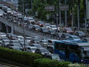 Jakarta Mau Larang Mobil 10 Tahun ke Atas, Rencana Berlaku 2025